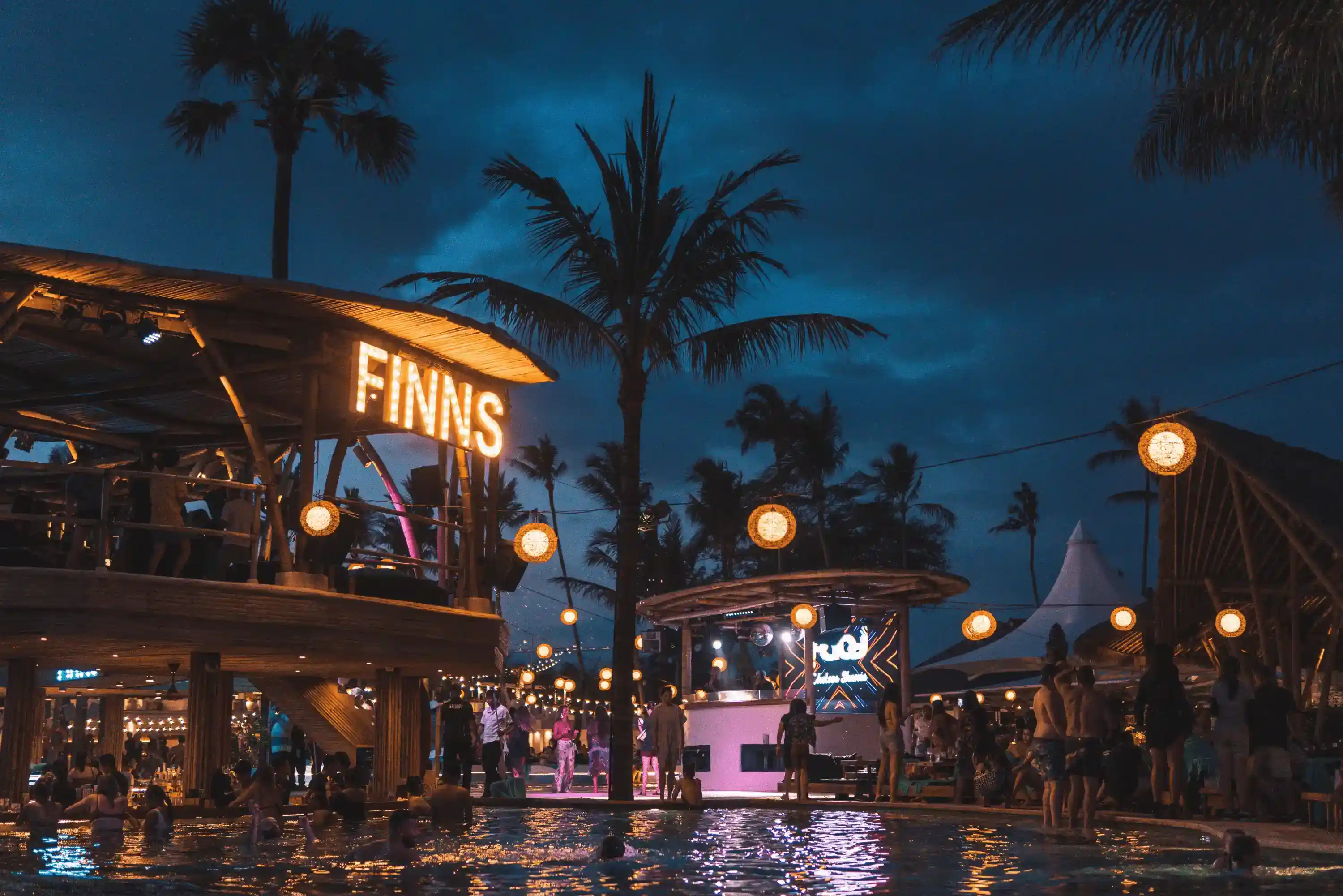 Finns - Beach club